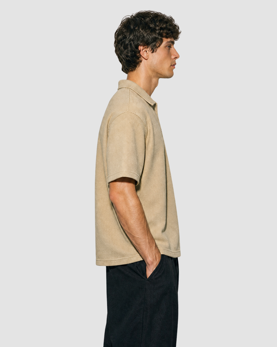 LE GAUFRÉ — polo boxy maille gaufrée wash vintage JALVÈNE, coloris Beige Garrigue